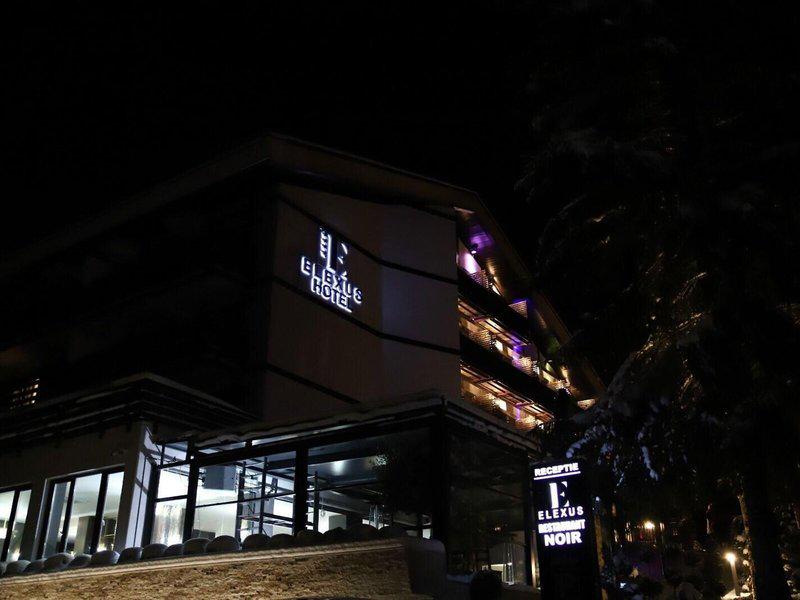 5F329B9A6430F2574B7655A1806F2BF8