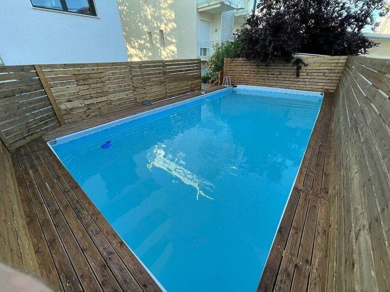 4D3580CD56647AECE7F4974E6B8E233E