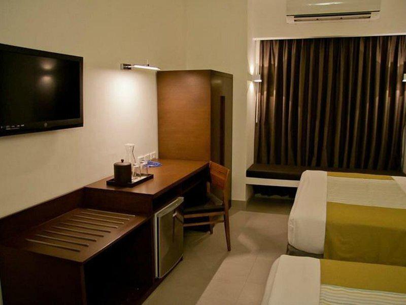 33CED802AD73251276CB5616E2A5FD45