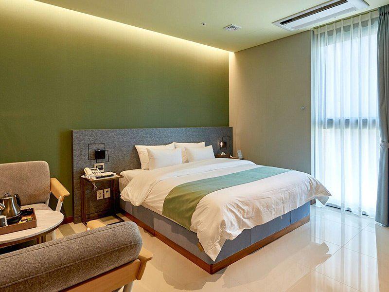 34A6493F354D7258D8AC1C0D1130E294