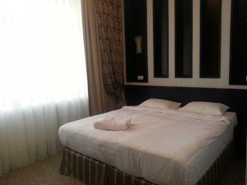 DF67AD817CCE7C2784E5E30D733A6E7A