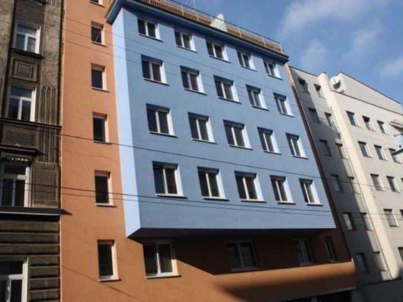 39A23AB5F78F6D65441E311AA36C7E1F