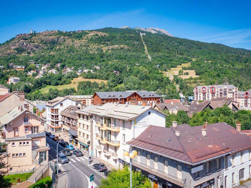 C9E4224630AC8126E95AA4038131FC03