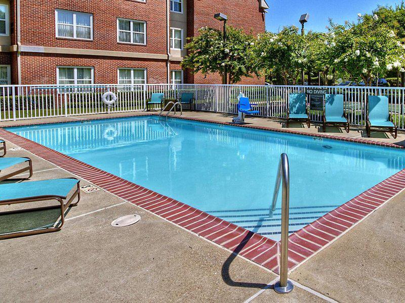 BF1955E4BEDF7FE183E55AD5E3481E31