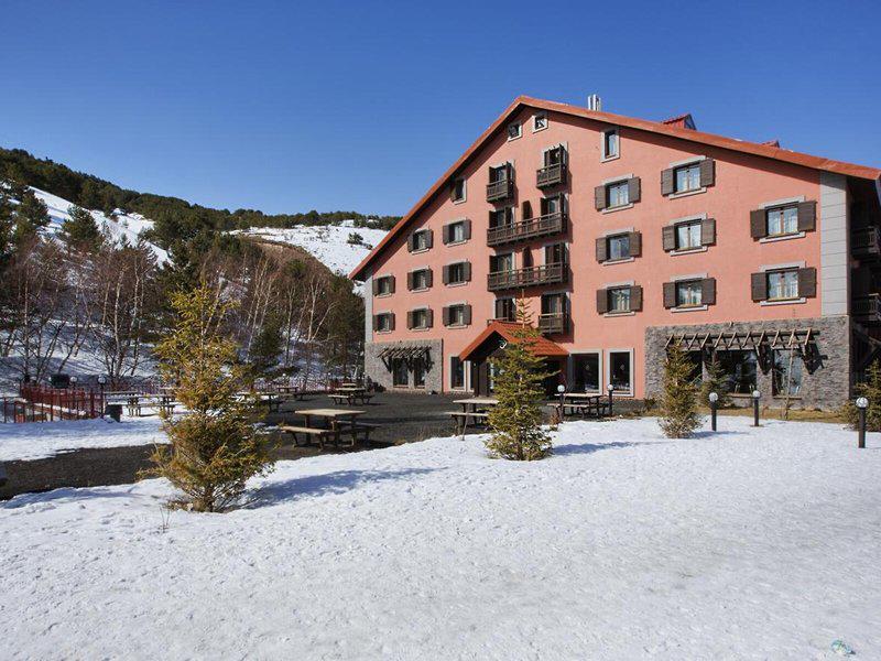 3E2C039EC735EEAD576B05ABD3786DE9