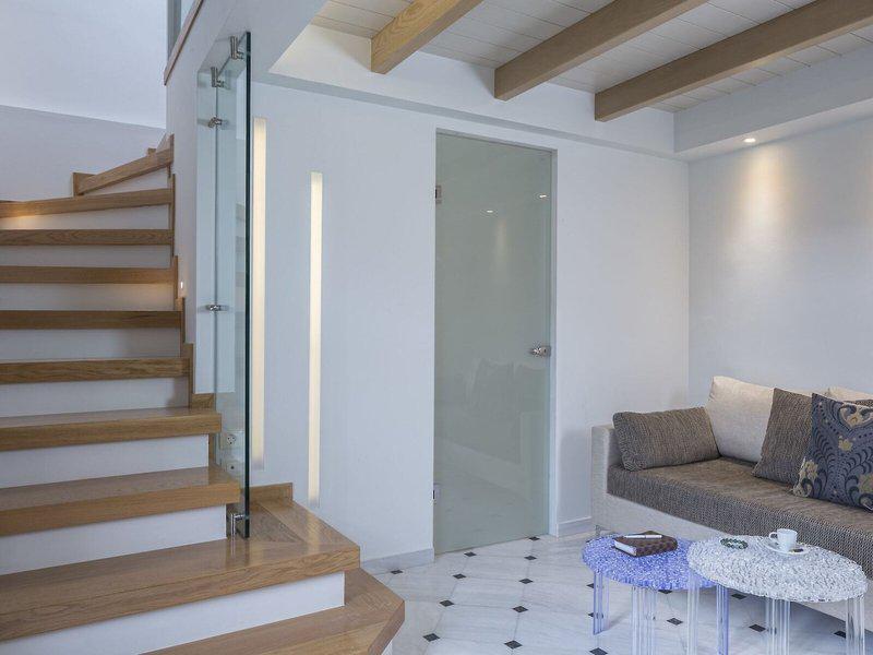 E126471E65F47B88A52C7DCD2AB24D51