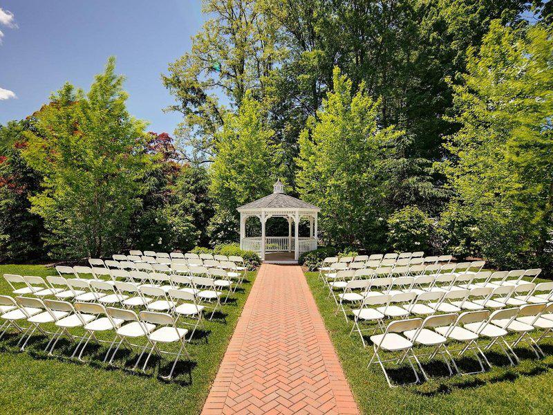 4BA580AC73744BC04FB988973E906192