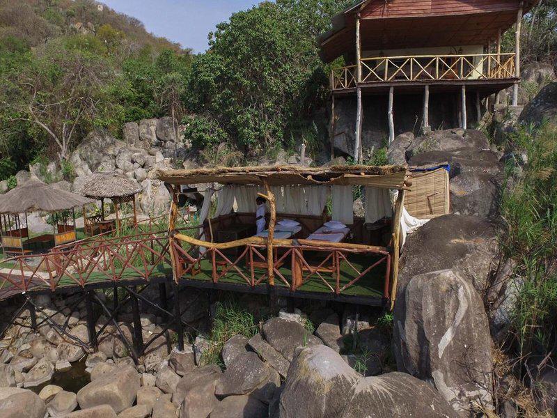 E7C4C0CC4AE087605A51724018149009