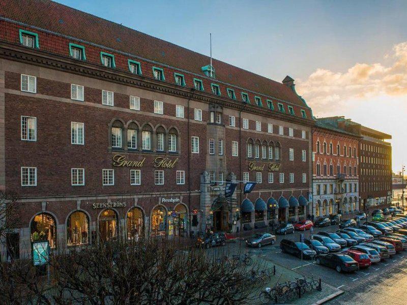 94B9F250FDAC79B443804284171AECD1