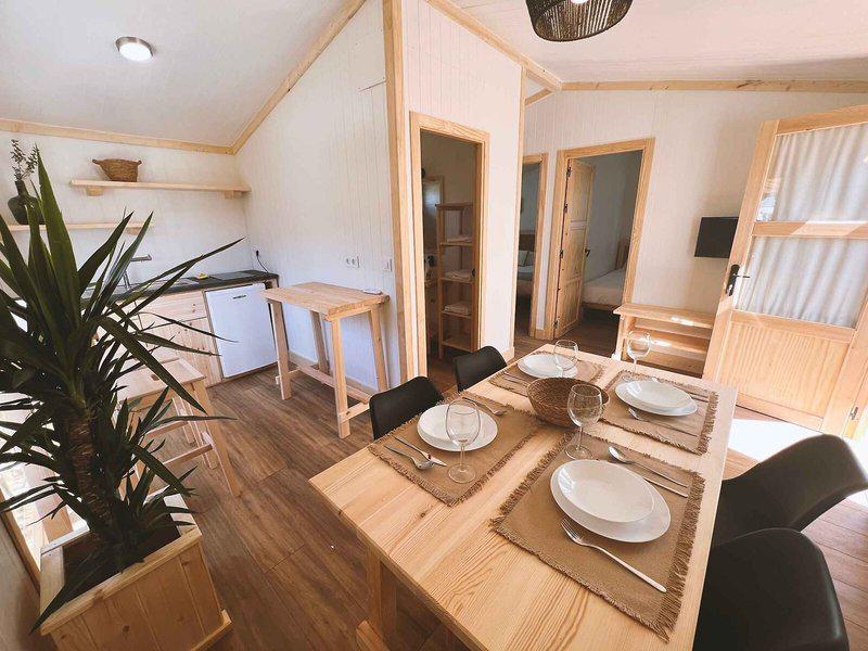 EBF1E5888E965662AF8FD0E52A01533C