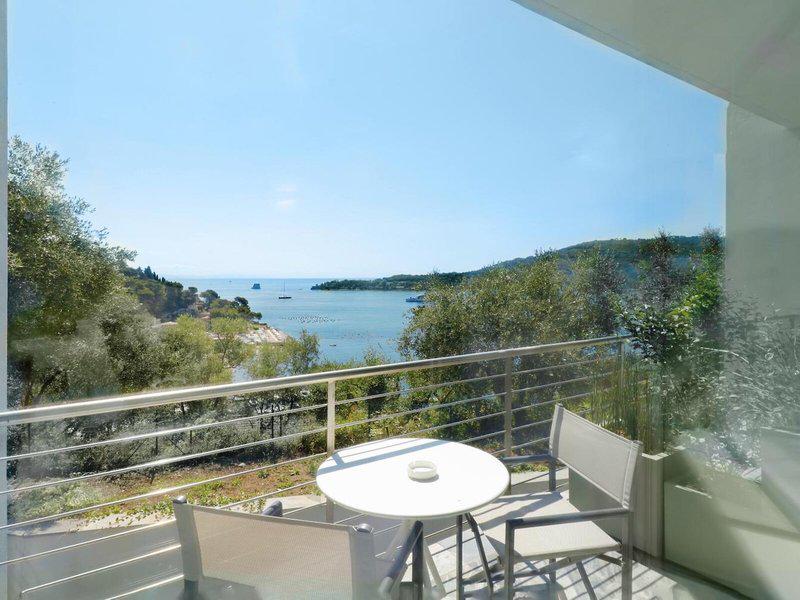 7F432D267ABFB1CF74B79CC82BCF3101