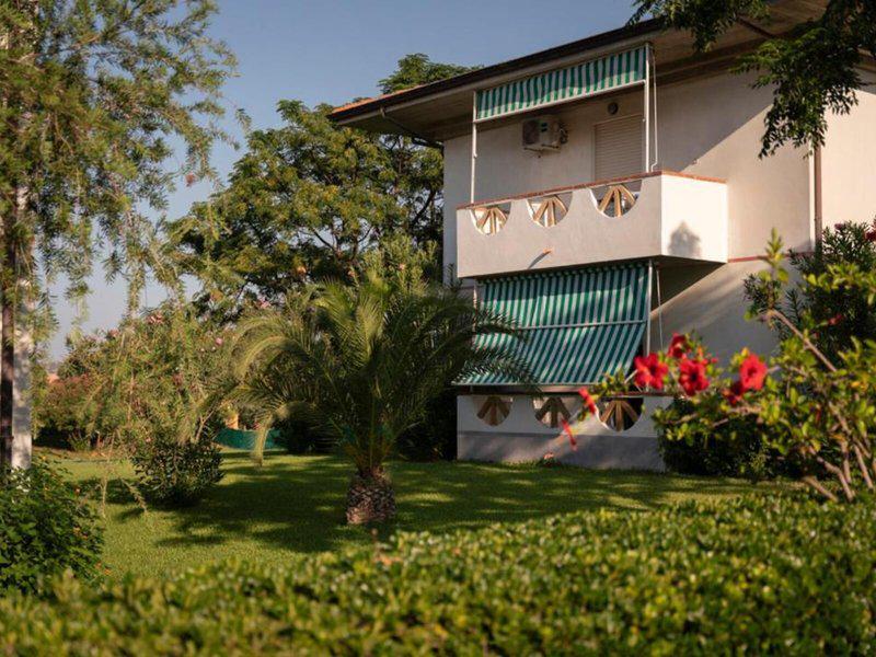 2E61C1E9B8A1D6A3C34B2F0F9E79A7EC