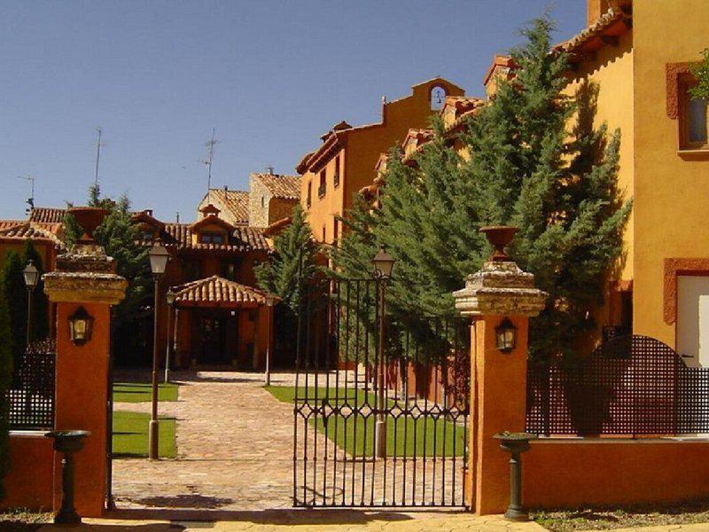 2A4C744893A817923F87C584E736BE3A