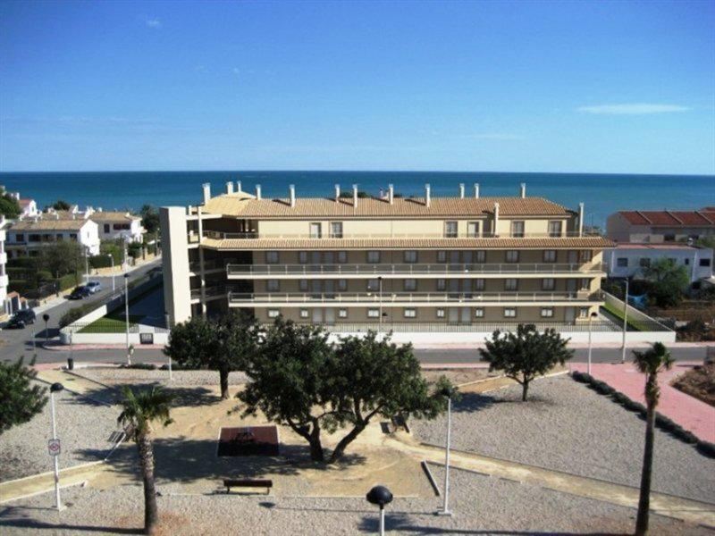 C3CD83C16EEBCEAEDEE895B16CA22D11