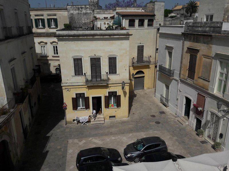 50D6A63F749BFA593F6D751F4B2911D3