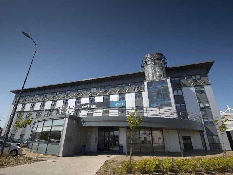 AB38F2D5DD423E02E321875D40230D54