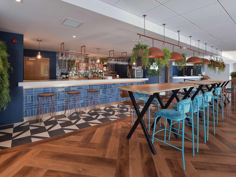 8C2415FA3AAB53E7F0CE1A1F9910E344