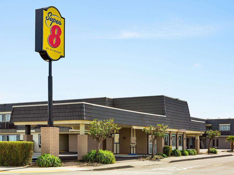 5DD66A7B2DE48F3F0C7C30293957E26A