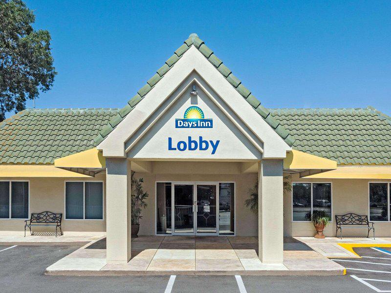 51F533D8AB3BCC7C362407B457BABA25