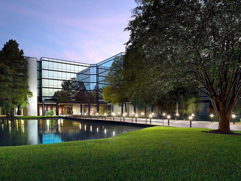 AC83DB090046569F769058B21D4F8A42