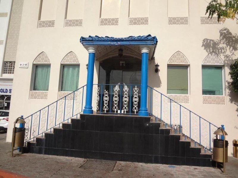 OYO 137 Marina Hotel