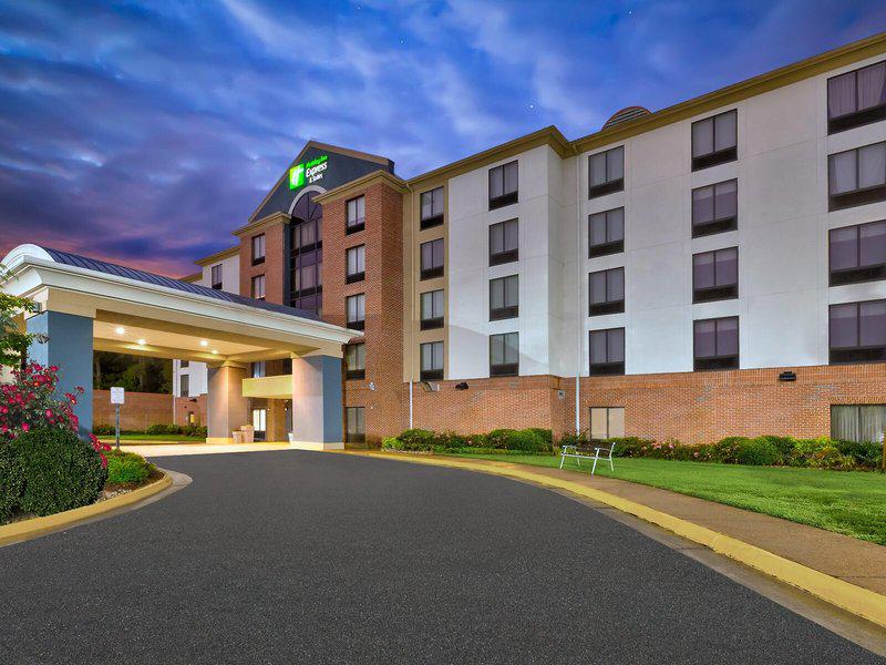 B642CF04CF6A6852FE53ADF7A5B8D881