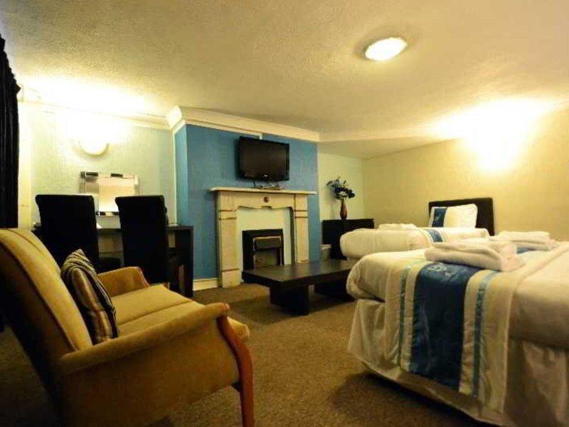 906A2428F8254B19FD2C306F874CE232