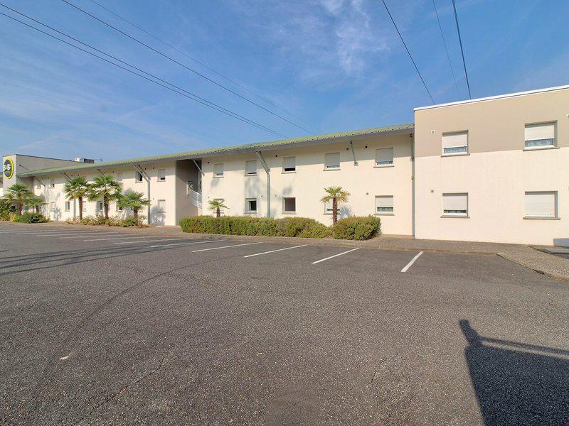 9614FF9C34F38254AECBD6406355F3B0