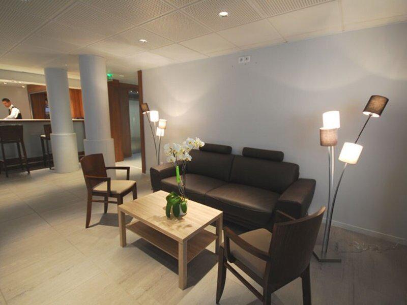 47100CDBB425FDA536AA82A9FF32365E