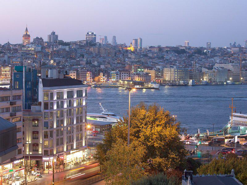 8C5529DE2EA02A5B30AD02B722D4F276