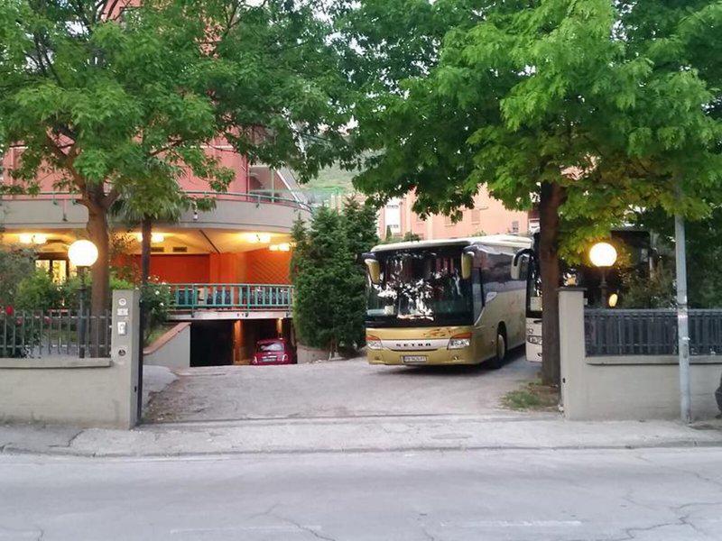 C3A8141286F77A49C219448E381B93AA