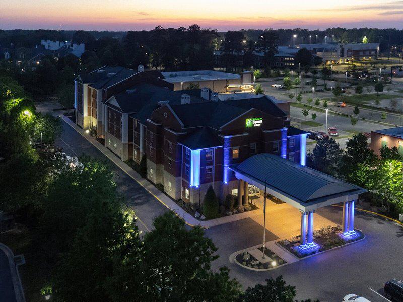 7DEF06136B81D591219D1966579489B8