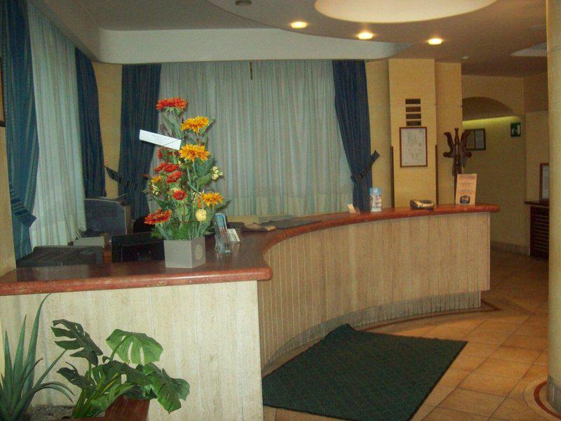 45553274B3F6F2D775F6B1DB0719DDAE