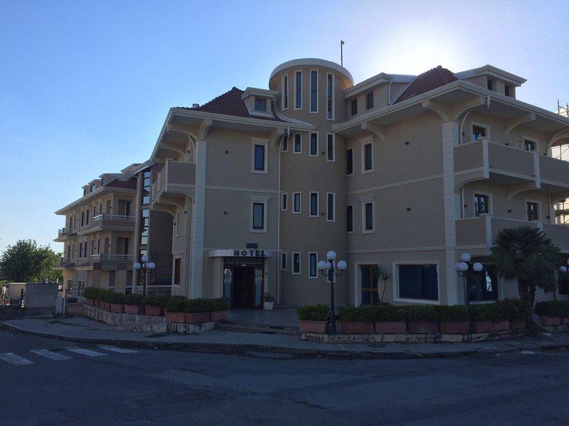 EDC15B74B2BBF8607257BA2B86D05D9B