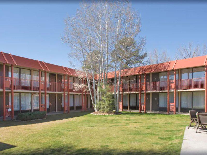 E6ACA3F9D1CD1D5D4B1AEECC33BA7212