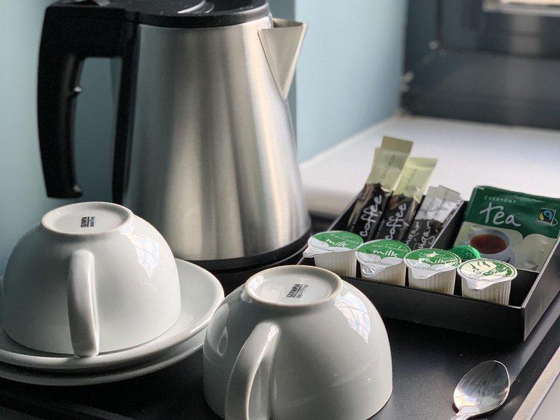 51BC55224C1CB9506A5E5D5382119EE4