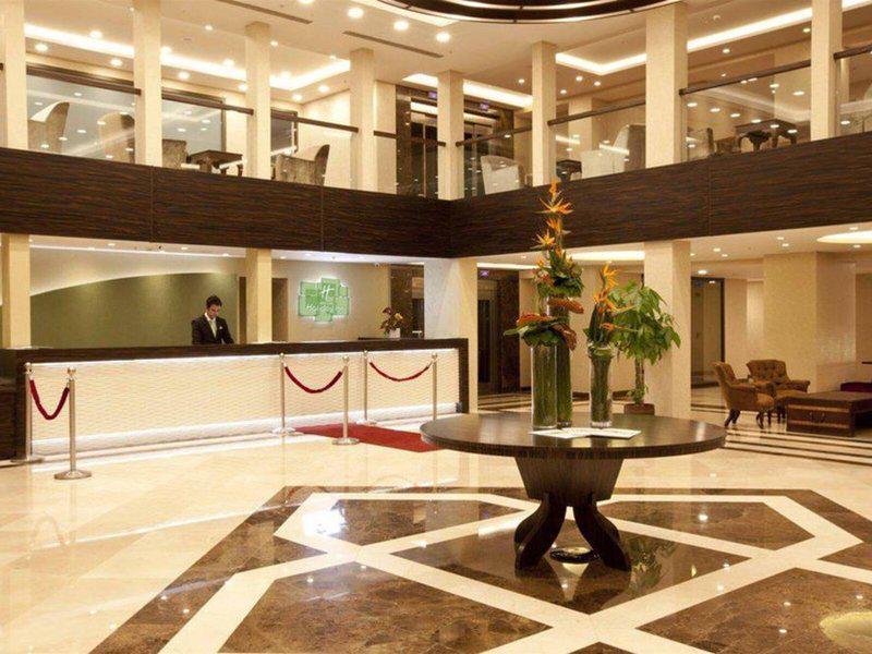 1FB8952A1B75DFD0066E5FDF2E7F2F44