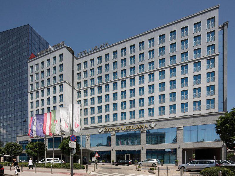 7EFC84F11A5A6517D2DFC965DF99D852