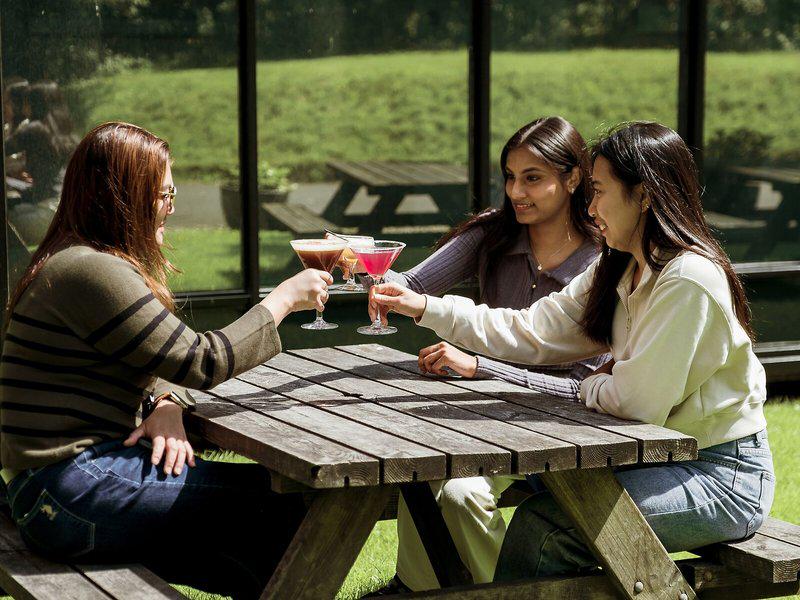 5CC0FB5BBB28B5E8EE3B08475BDBD687