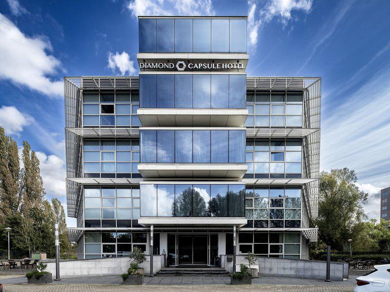 6ECD61480C11EE34990704795FE53FB5