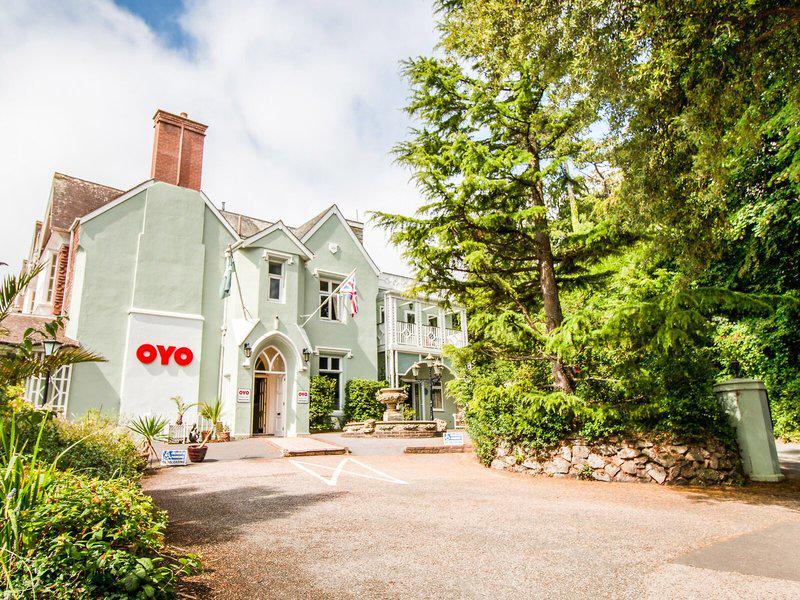 FEE00AF664F9CD7CDB7F005C8A85237B