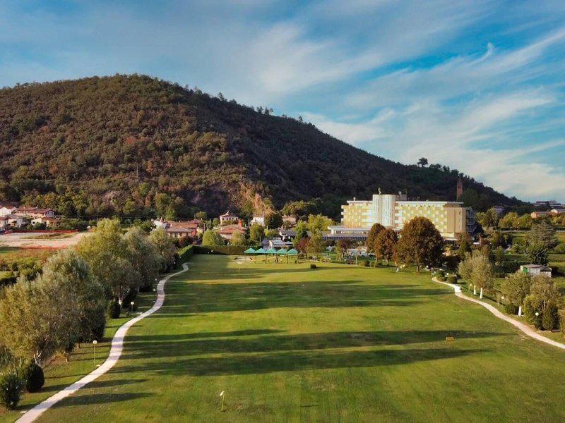 8555A35E9AA9E7A69E74C1AF19A98C64