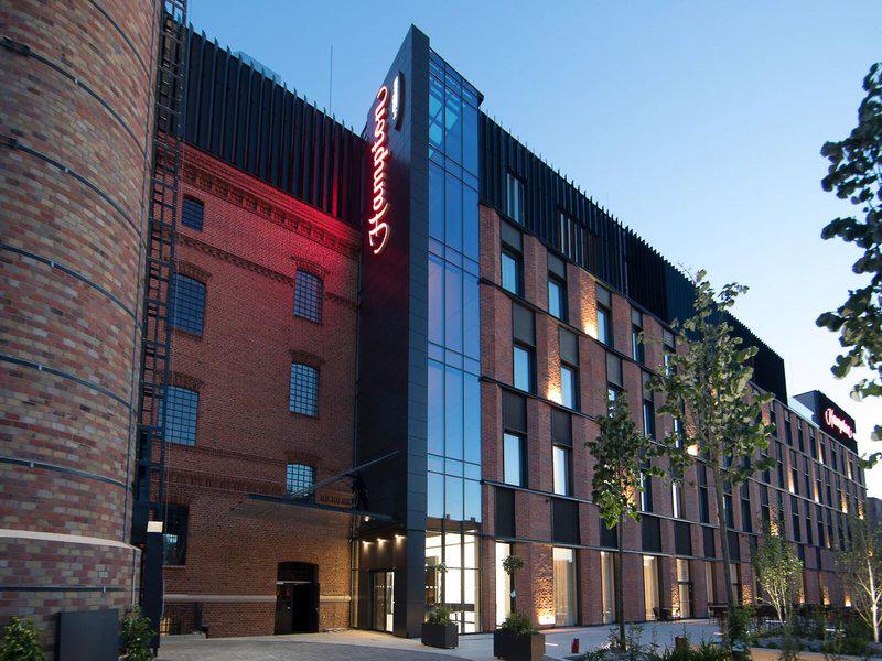 4BE14470E074A185773DAABE040D643A