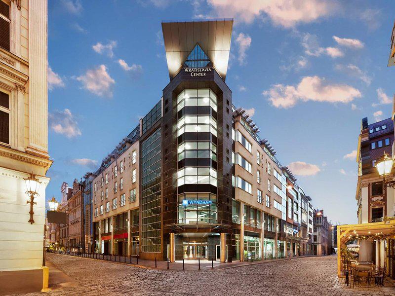 CCB5E6319A8A69384A2F41A4BAF97576