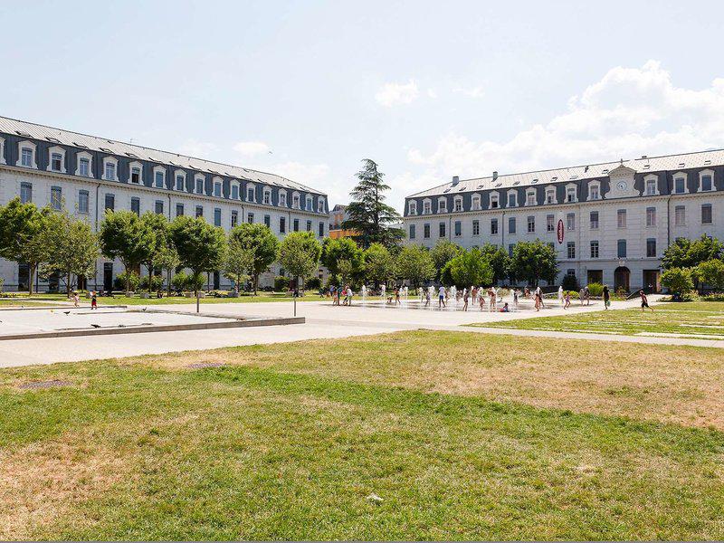 48E73992CBC59E584B96F930F870536D