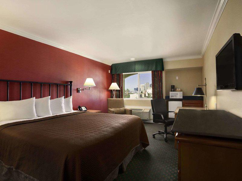 0D0C3988A0E9A78054BBF27DE7A55D23