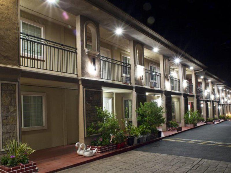 1B519C2F28A872AAE210AA54230B2B2A