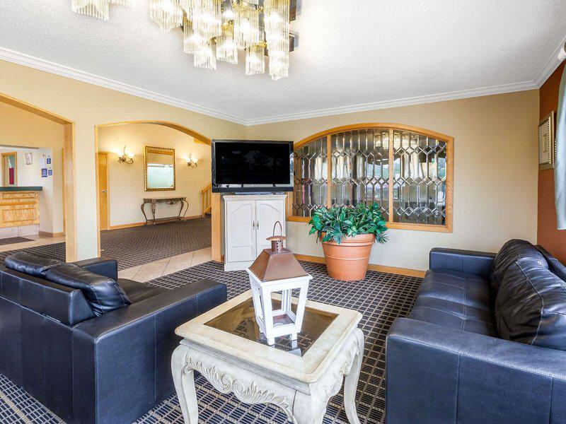 3FF9523ACC6B047FBB7F562E49BA6FBE