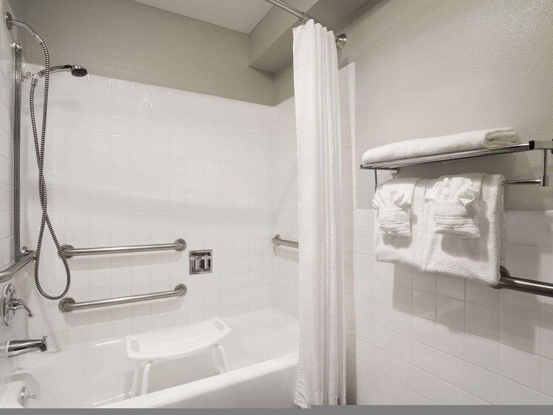 4D2F5557943B49C05F7EFE1DE5575B41