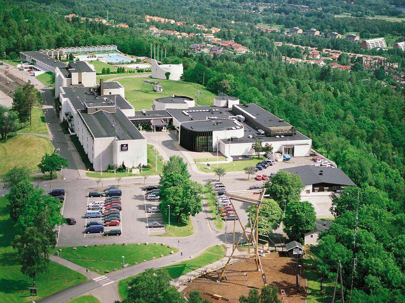 4E1B50E21D2F85475762AA76F3F3CA20